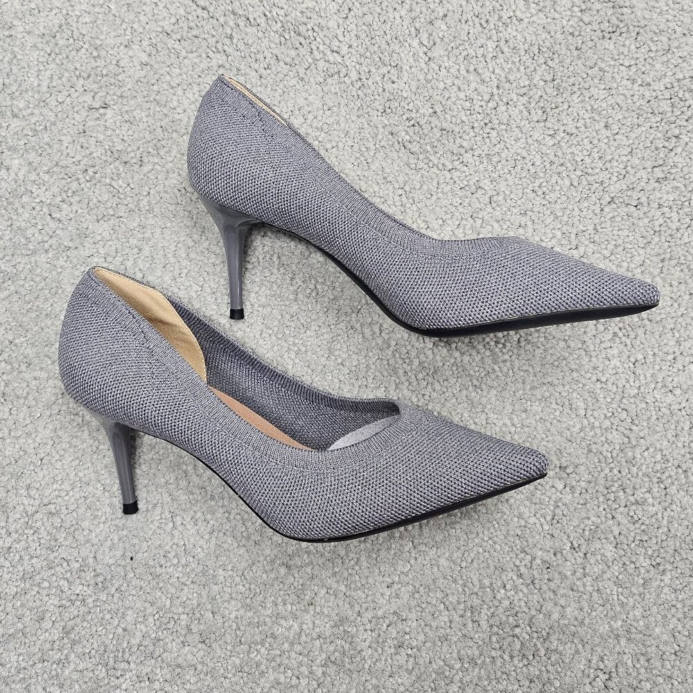 Comfy grey knit pumps